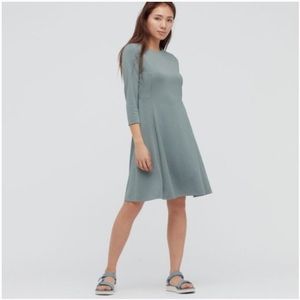 NWT uniqlo fit 3/4 sleeve dress sage green